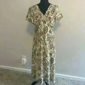 Petite Sophisticate Cream Paisley V Neck Maxi Dress Cottage Core Size 12 Petite